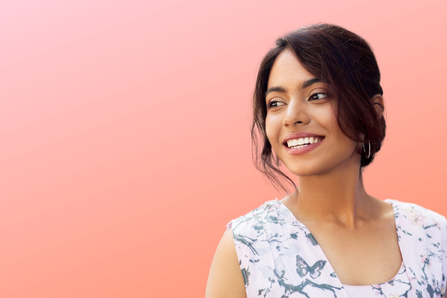 AO-WEBSITE-HEADER-INDIAN-WOMAN-ON-PEACH